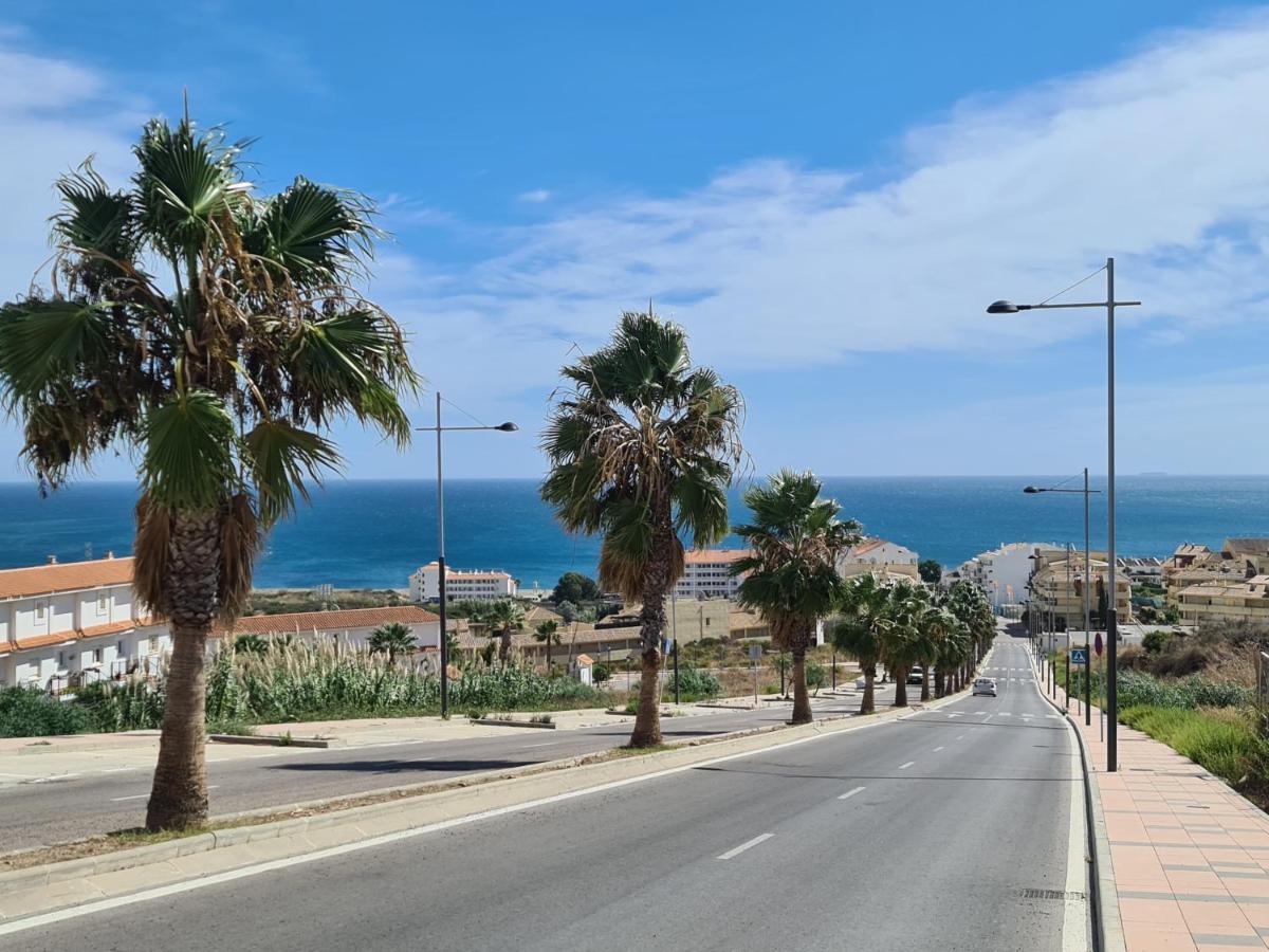 Seaside Serenity - Stylish Apartment With Spectacular Views Manilva Exterior photo