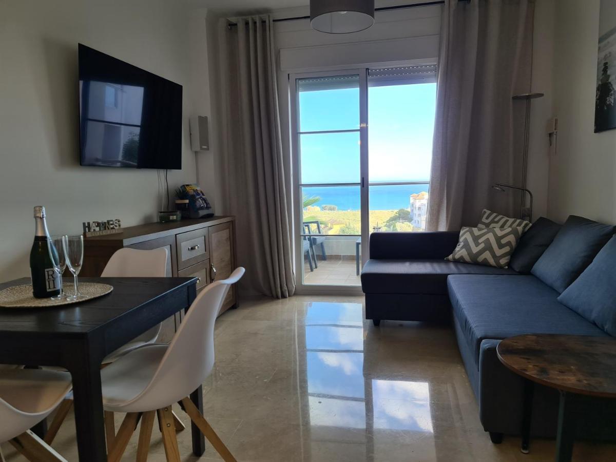 Seaside Serenity - Stylish Apartment With Spectacular Views Manilva Exterior photo