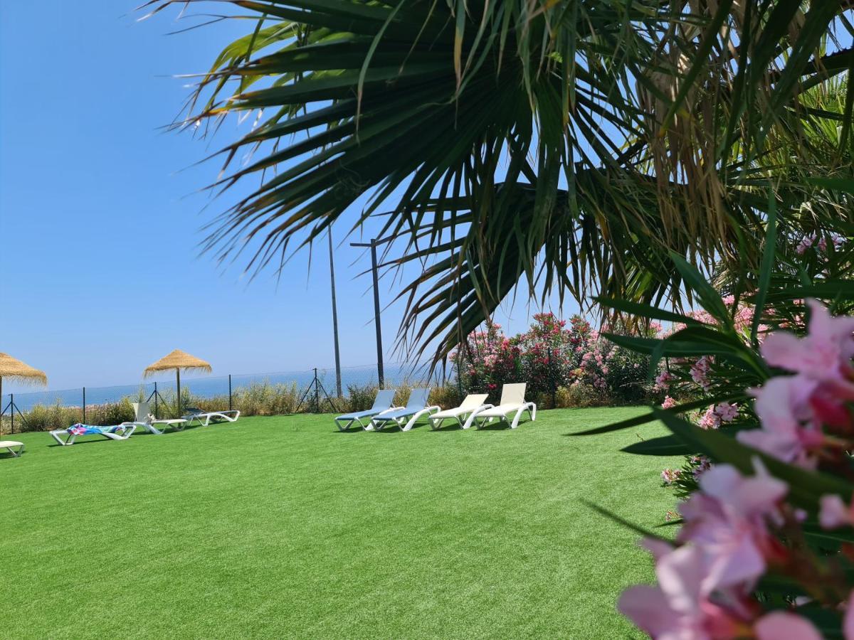 Seaside Serenity - Stylish Apartment With Spectacular Views Manilva Exterior photo